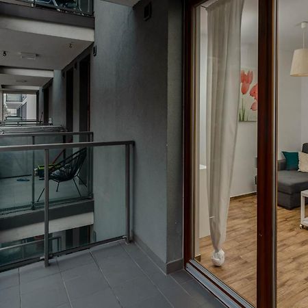 Chill Apartments Wola Center Varsavia Esterno foto