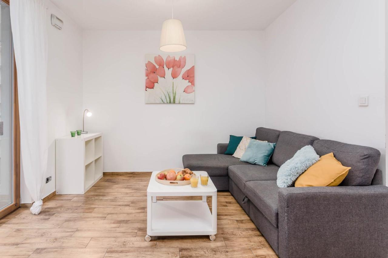 Chill Apartments Wola Center Varsavia Esterno foto